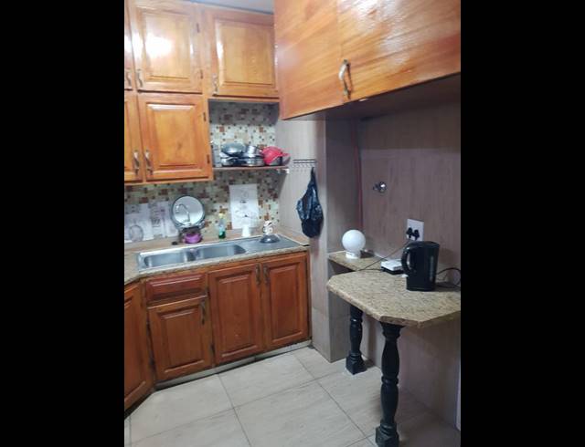 3 BEDROOM APARTMENT FOR SALE IN SUNNYSIDE